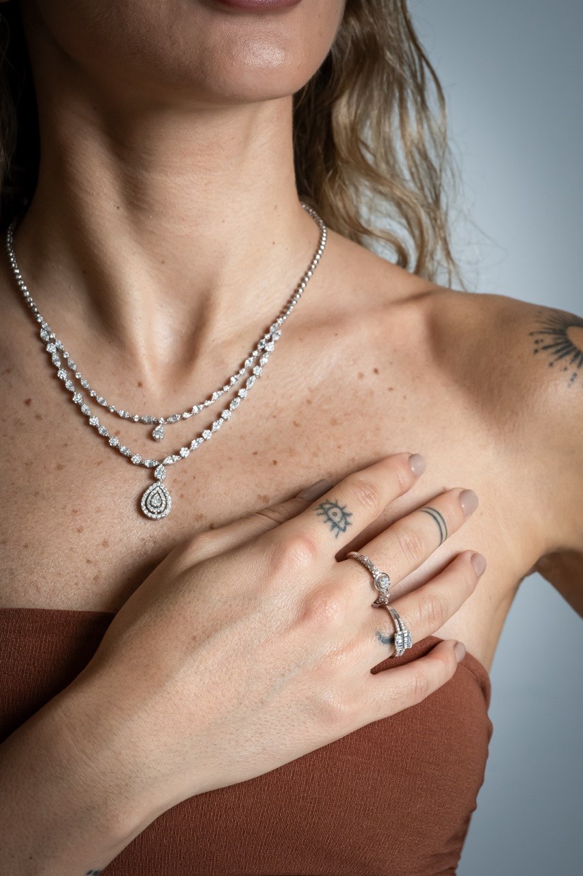 Fine jewelry campaign photo