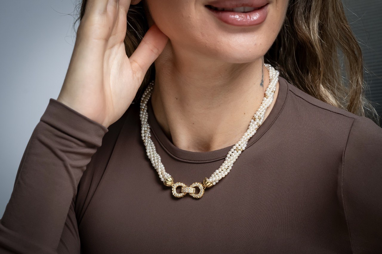 Pearl and gold jewelry